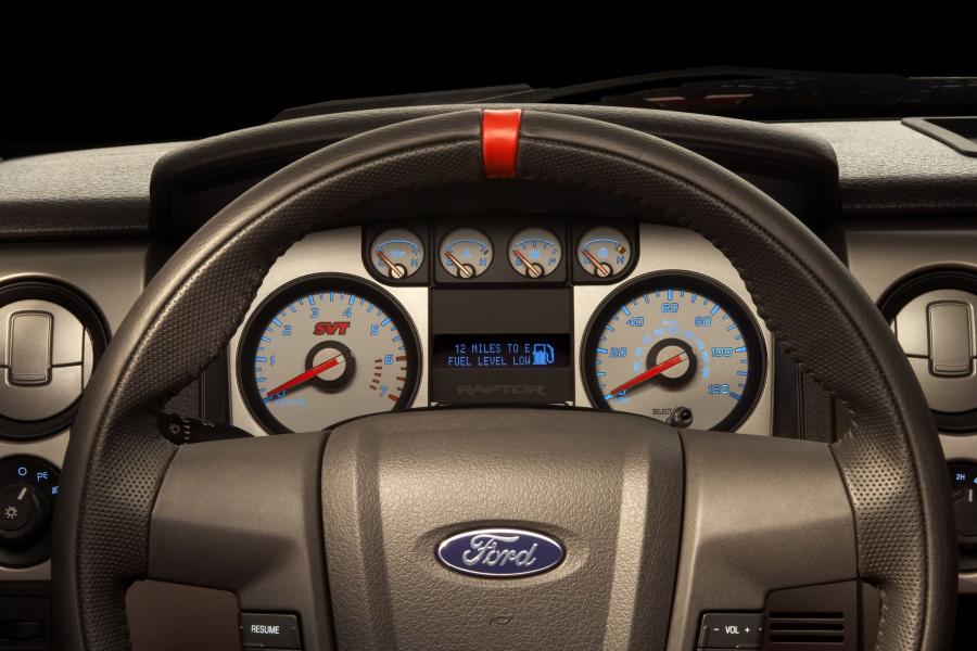  Ford F-150 SVT Raptor 2010 года  (фото 30 из 295)